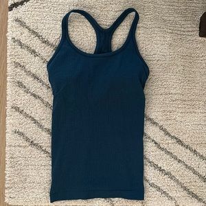 Lululemon Ebb to street tank